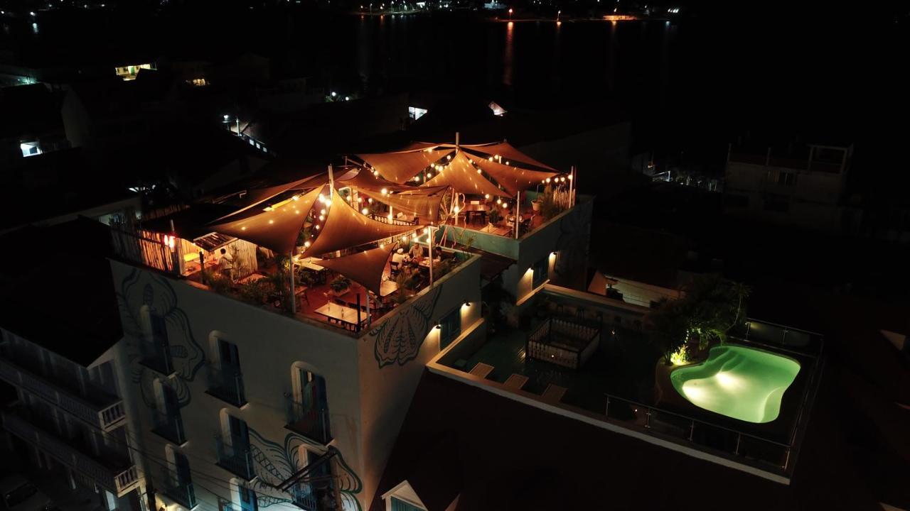 Hotel Isla De Флорес Екстер'єр фото
