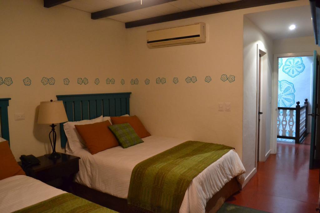 Hotel Isla De Флорес Номер фото