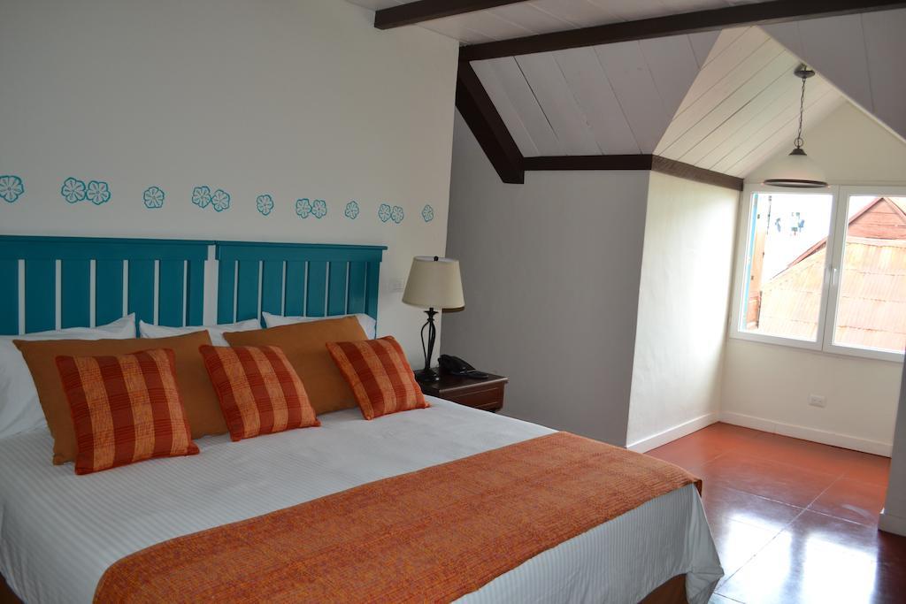 Hotel Isla De Флорес Номер фото