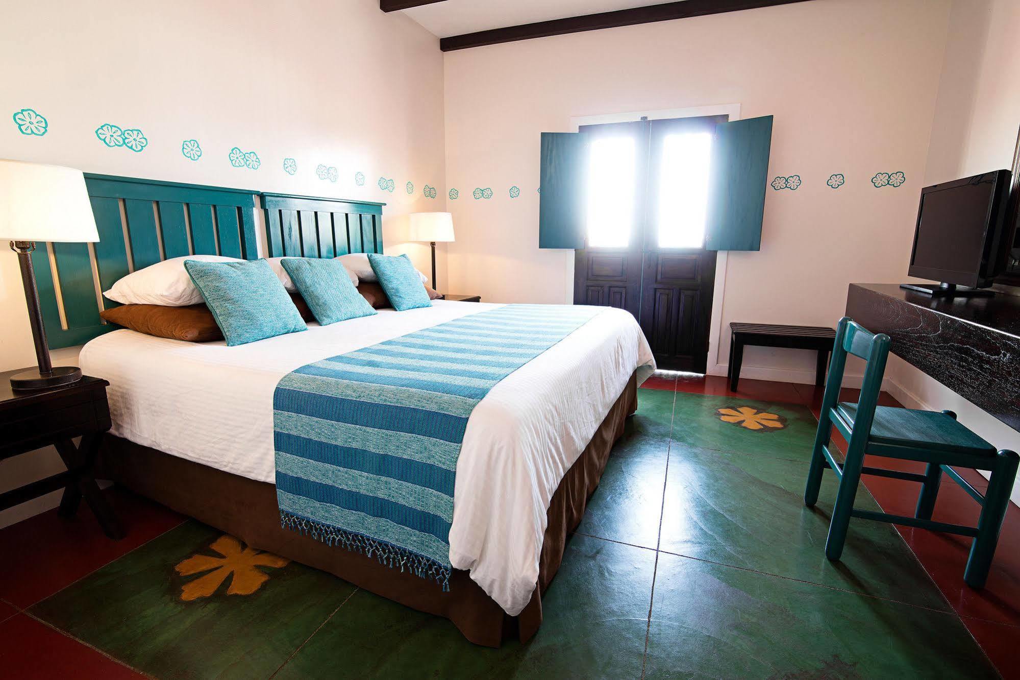 Hotel Isla De Флорес Екстер'єр фото