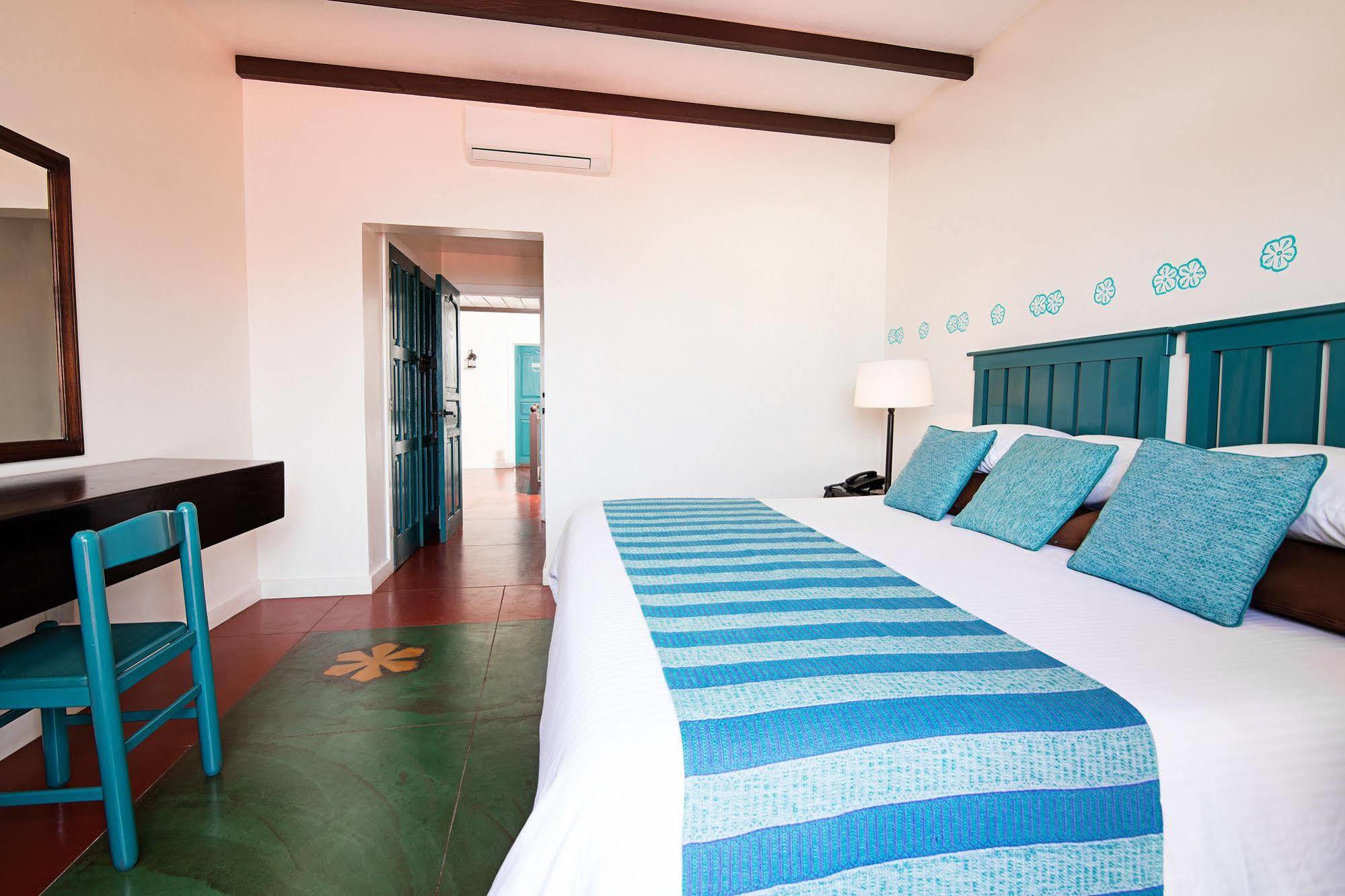 Hotel Isla De Флорес Екстер'єр фото